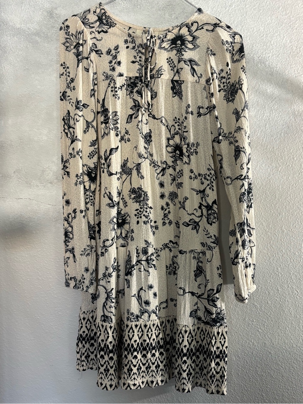 Style & Co Airy Floral Shift Dress Long Sleeve Beige Navy Small Tie Neck Detail